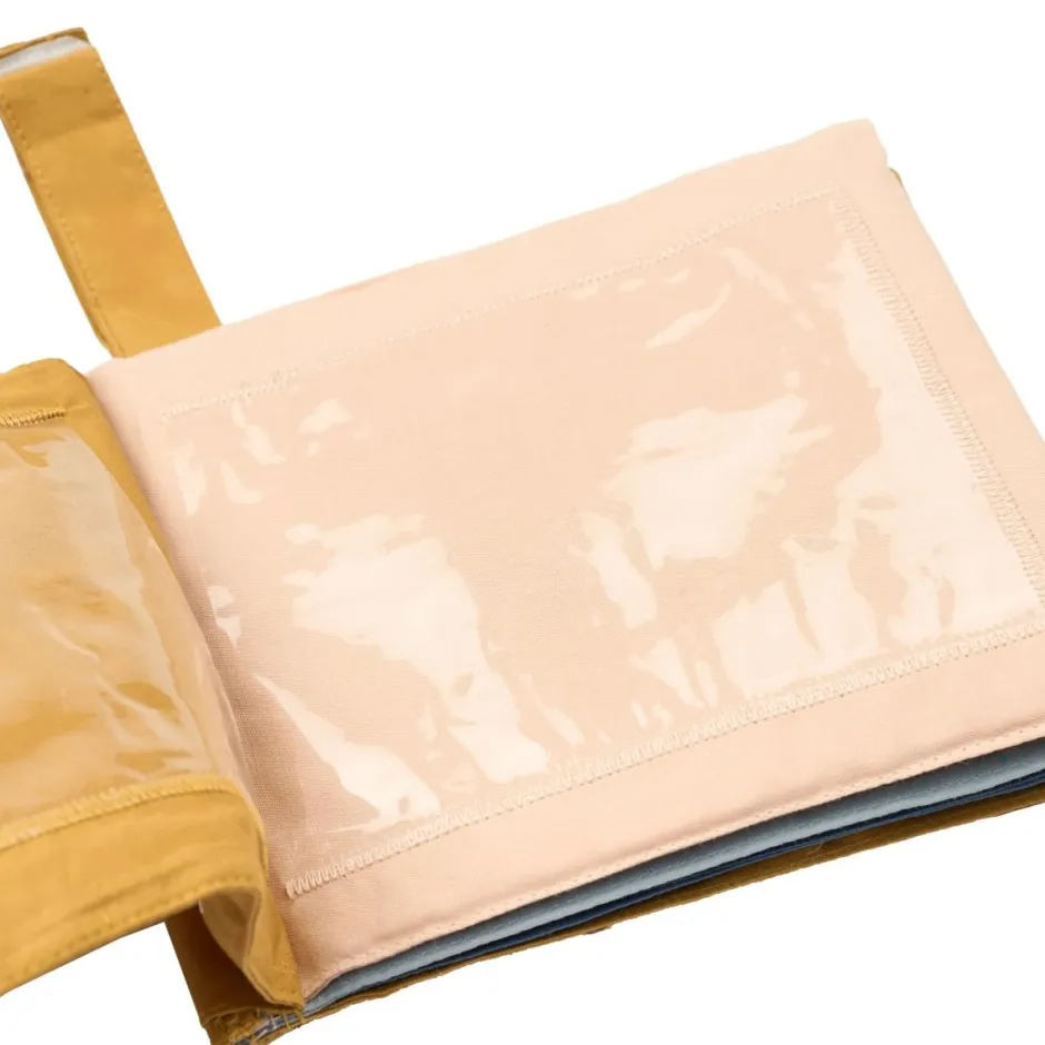 Fabelab Open Ended Speelgoed^Fabric book my family album | Ochre |