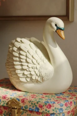 DAMES Konges Slojd Babykamer | Vloerkleden^Money bank swan polyresin | Swan |