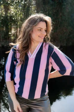 DAMES Studio Poespas Tops | Tops^Soccer Tee | Pink vs. Navy |